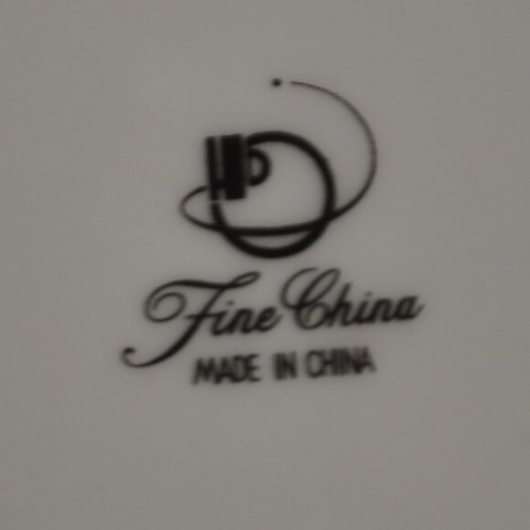 Silverie 12 oz vintage Iris sugar bowl with lid porcelain? (219w) - Picture 12 of 12